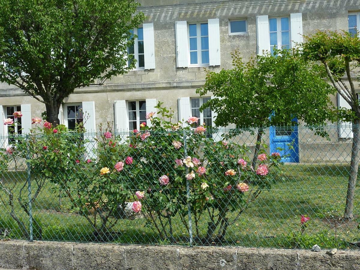 Le Clos Des Rosiers Saint-Emilion Exterior photo
